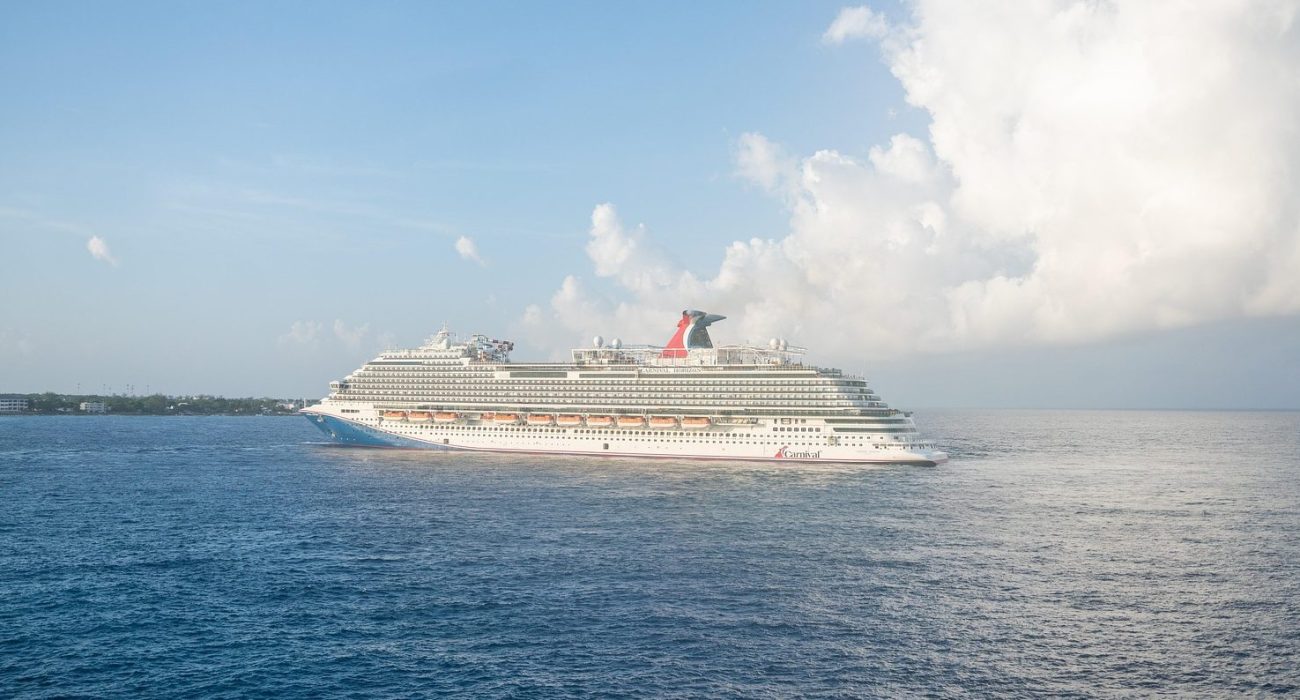 Modern Carnival cruise ship illustrating the legacy of Ted Arison in the cruise industry