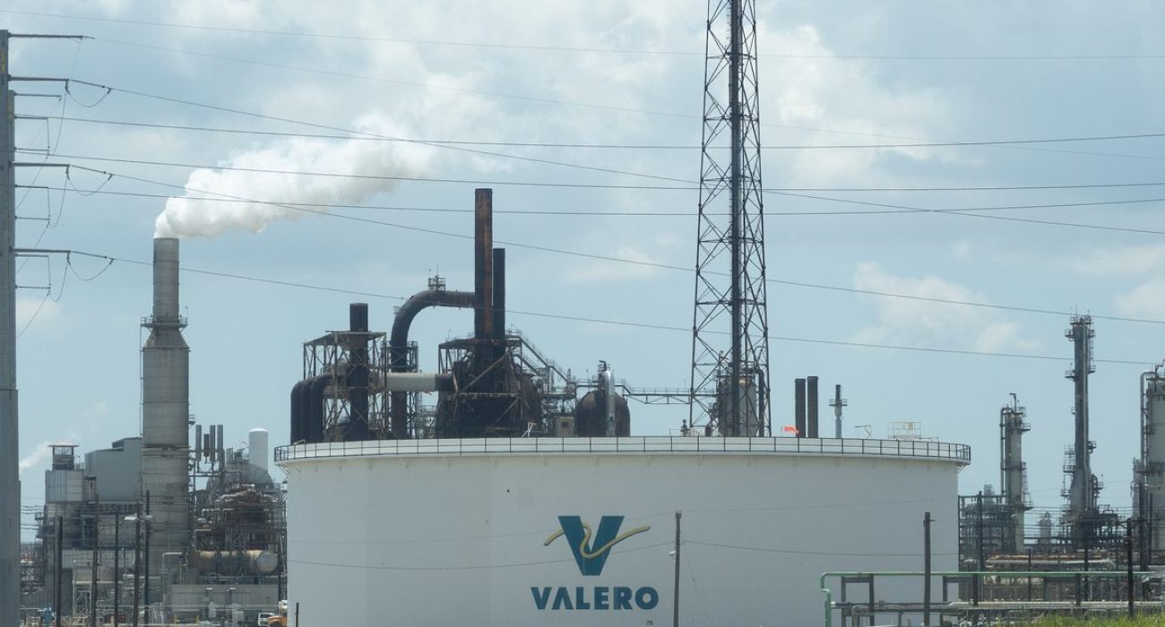 Valero Port Arthur refinery processing heavy crude oil on the US Gulf Coast